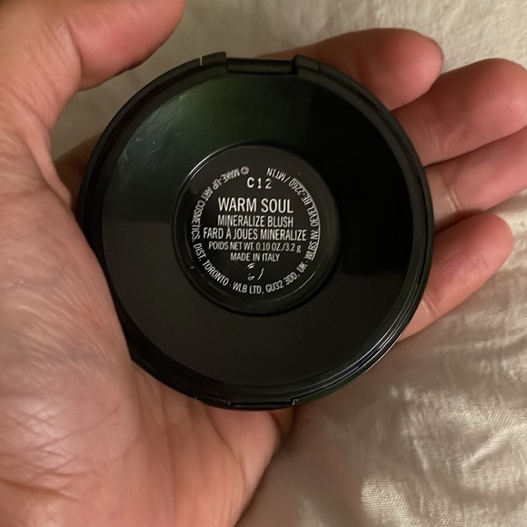 Mac blush - Picture 2 of 2